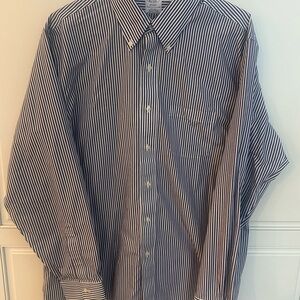 Classic  Navy and White Striped Men's Shirt. Brook Brothers. Size 17-35. Regent